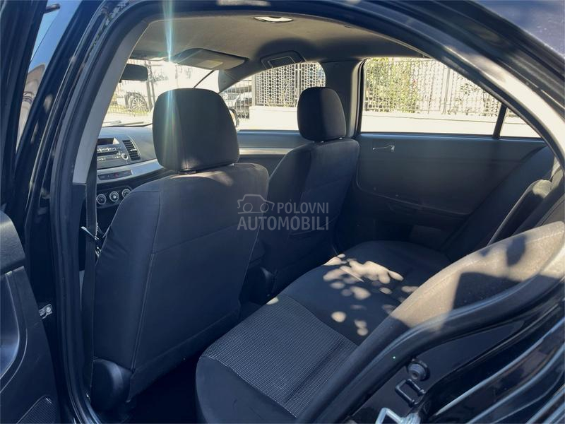 Mitsubishi Lancer 1,5