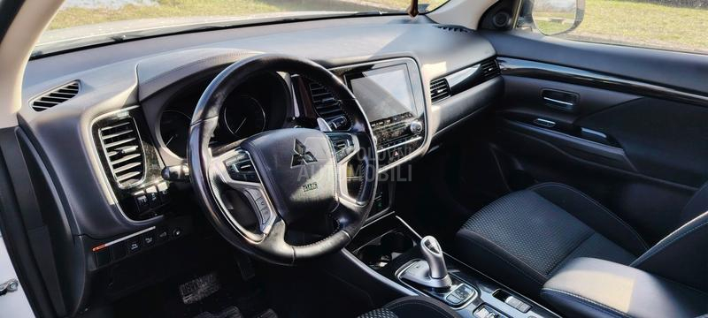 Mitsubishi Outlander PHEV