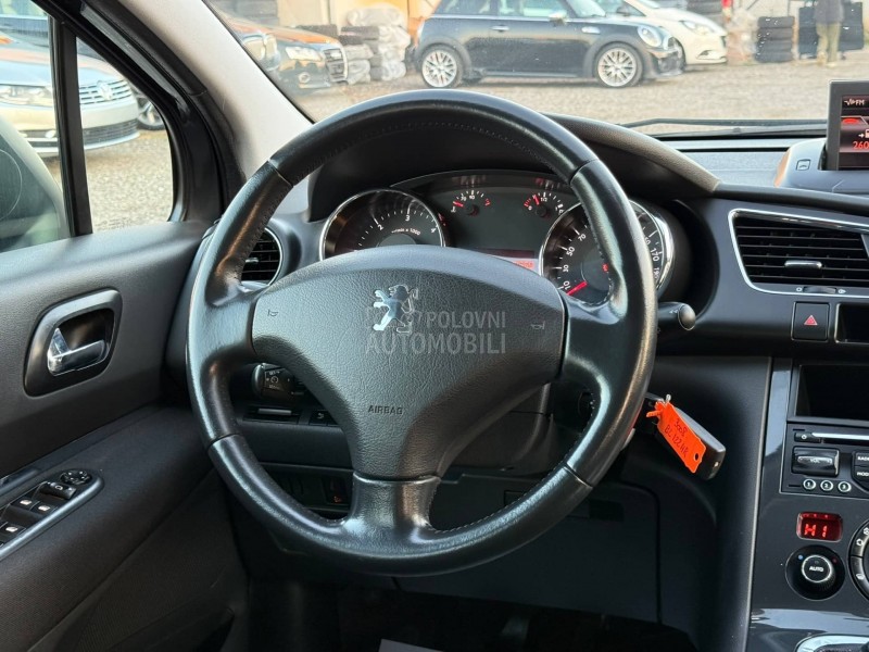 Peugeot 3008 1.6 eHDI NAVl