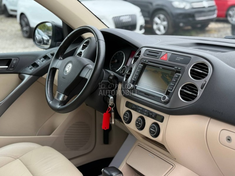 Volkswagen Tiguan 2.0 4M/DSG/NAVl/KAM