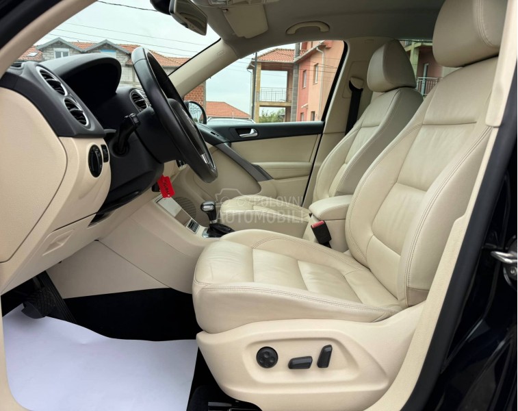 Volkswagen Tiguan 2.0 4M/DSG/NAVl/KAM