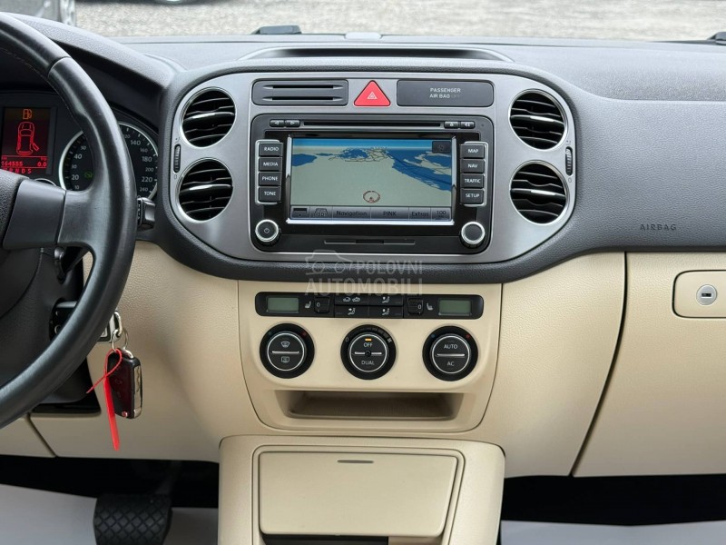 Volkswagen Tiguan 2.0 4M/DSG/NAVl/KAM