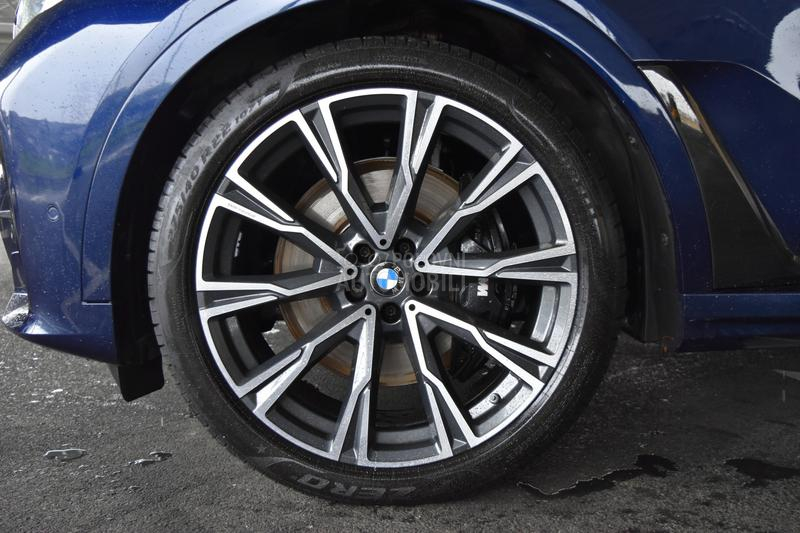 BMW X7 40d xDrive M paket