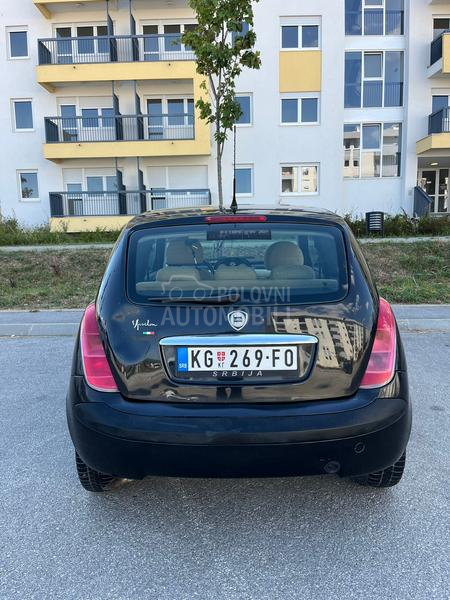 Lancia Ypsilon 
