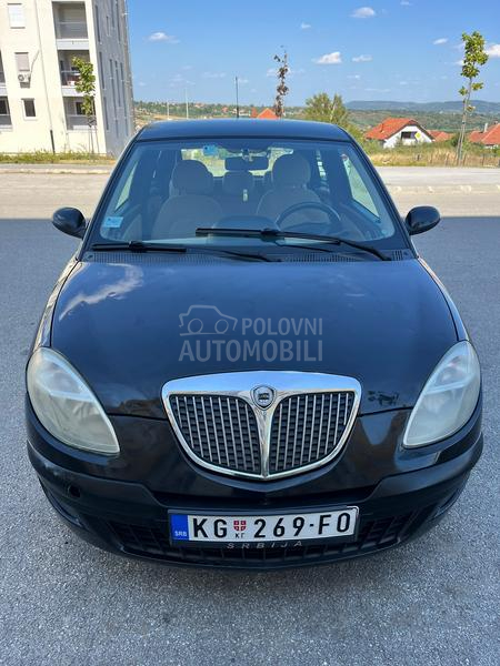 Lancia Ypsilon 