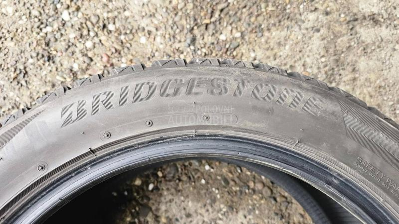 Bridgestone 225/50 R17 Zimska