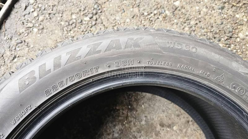 Bridgestone 225/50 R17 Zimska