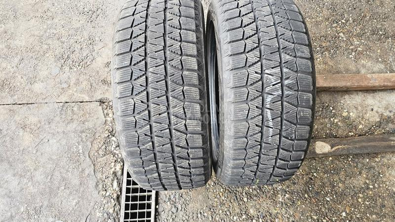 Bridgestone 225/50 R17 Zimska