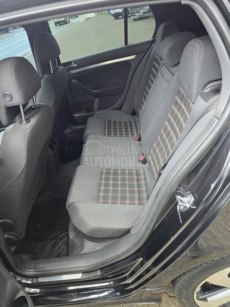 Volkswagen Golf 5 G T I