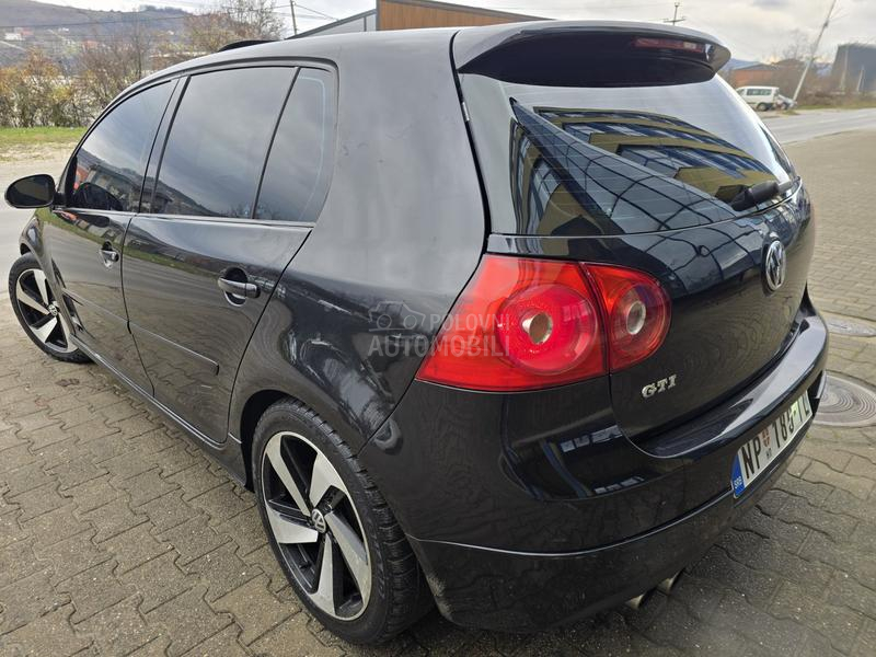 Volkswagen Golf 5 G T I