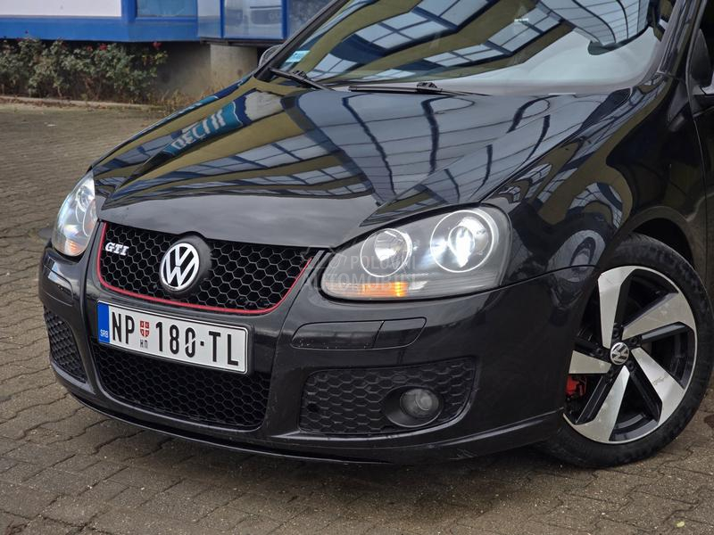 Volkswagen Golf 5 G T I