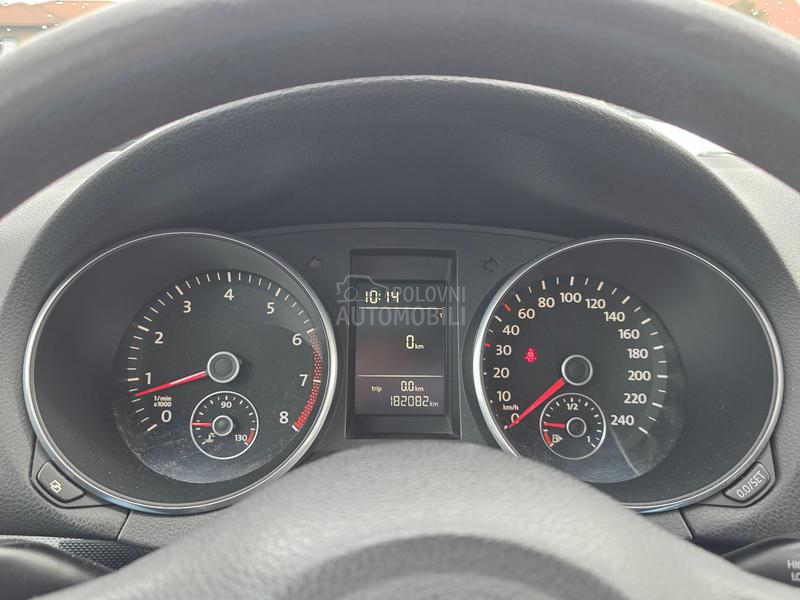 Volkswagen Golf 6 1.6 ben .....75 k w