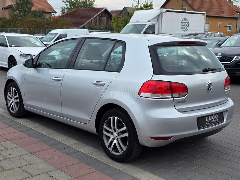 Volkswagen Golf 6 1.6 ben .....75 k w