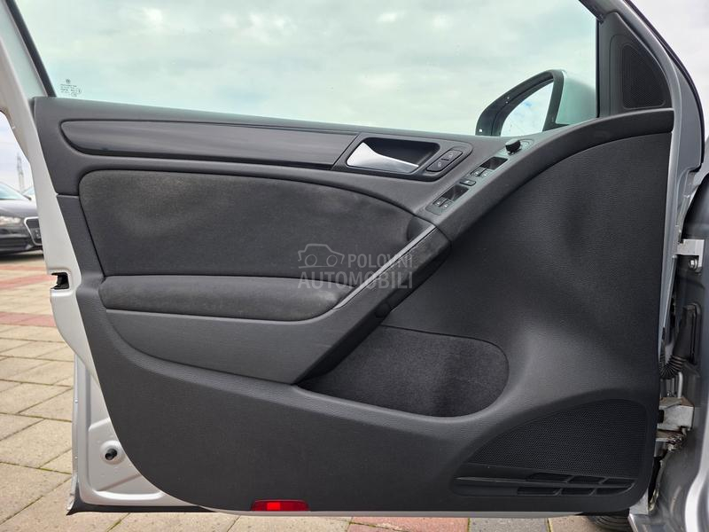 Volkswagen Golf 6 1.6 ben .....75 k w