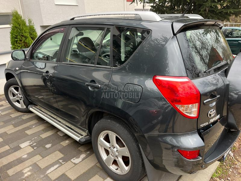 Toyota RAV 4 2.0