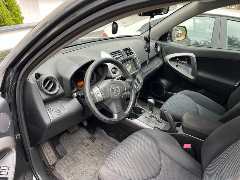 Toyota RAV 4 2.0