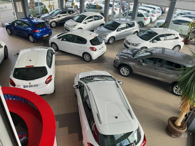 Renault Captur 1.5 BLU NAV ALU LED