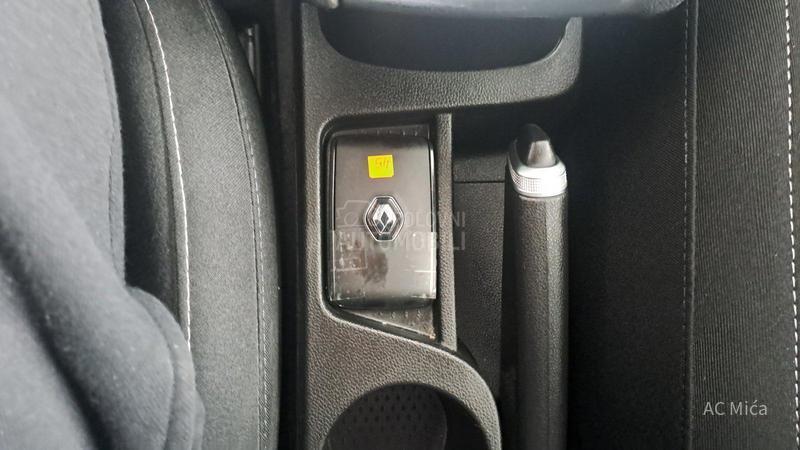 Renault Captur 1.5 BLU NAV ALU LED