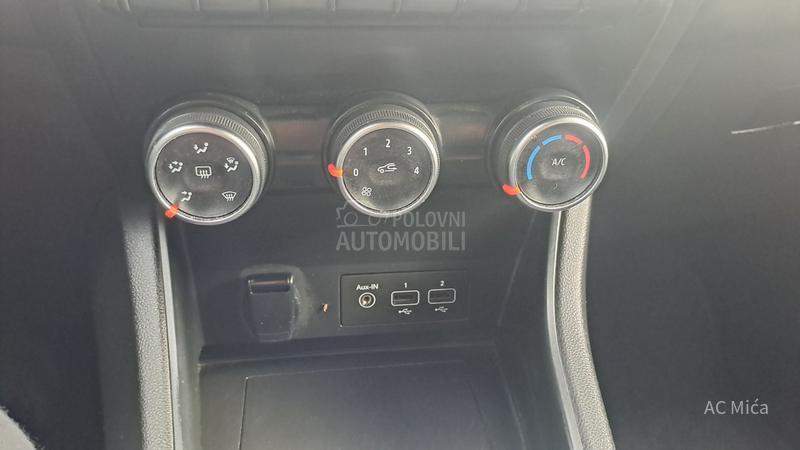 Renault Captur 1.5 BLU NAV ALU LED