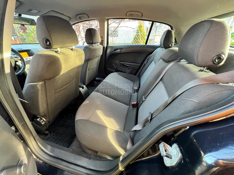 Opel Astra H 1.6