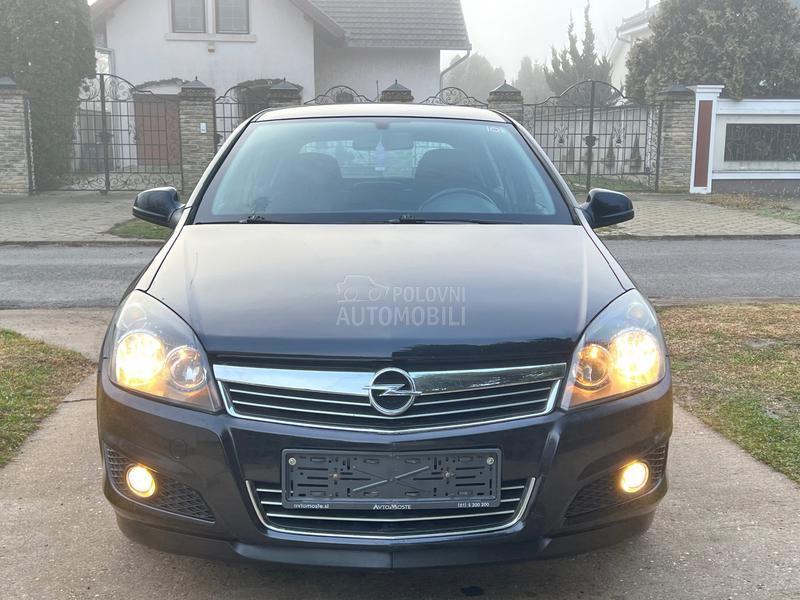 Opel Astra H 1.6