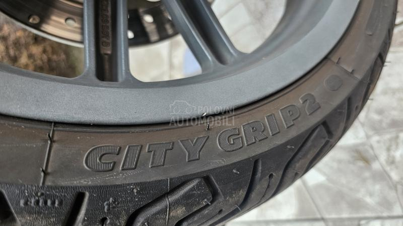 Piaggio Beverly 500 Cruiser