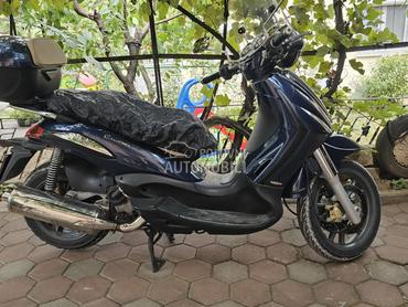 Piaggio Beverly 500 Cruiser