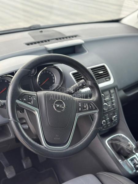 Opel Meriva 1.4 Turbo