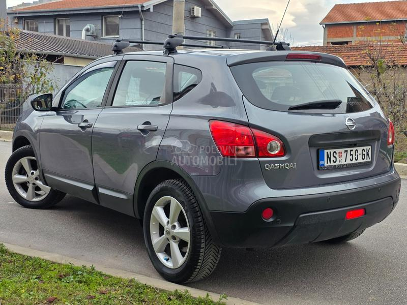 Nissan Qashqai PANO.RAMA media