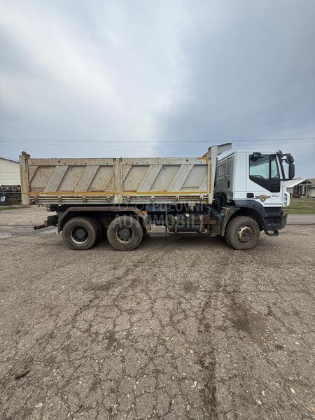 Iveco TRAKKER AD380T41