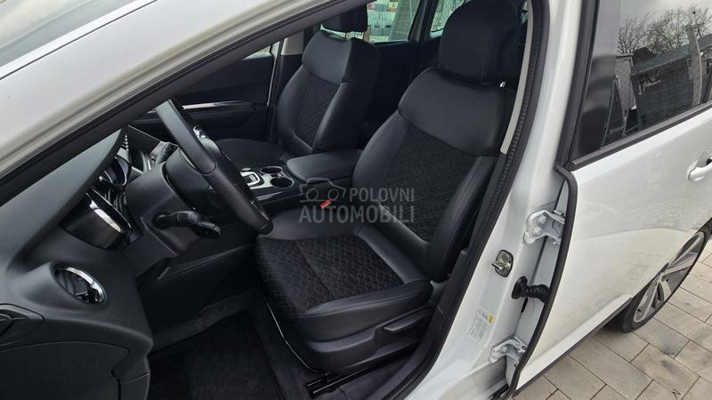 Peugeot 3008 ALLURE