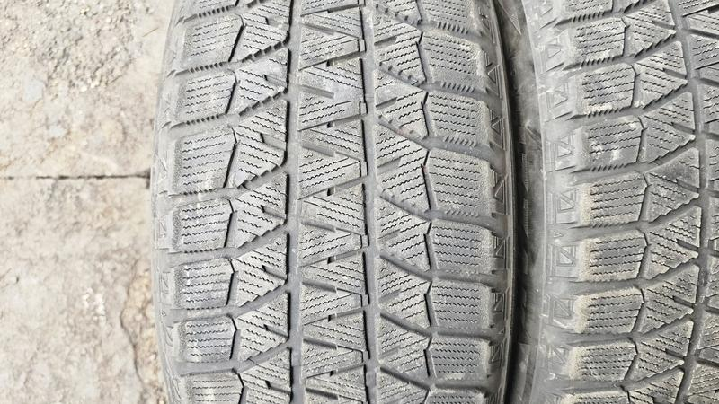 Bridgestone 225/50 R17 Zimska