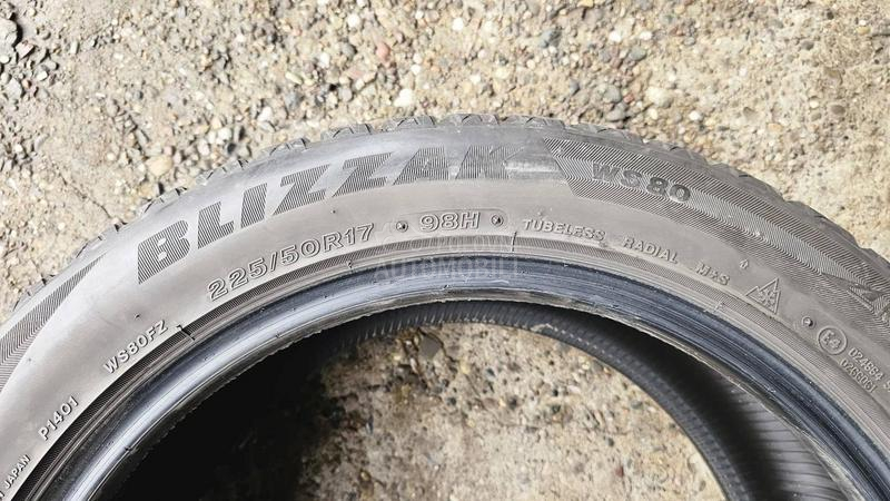Bridgestone 225/50 R17 Zimska
