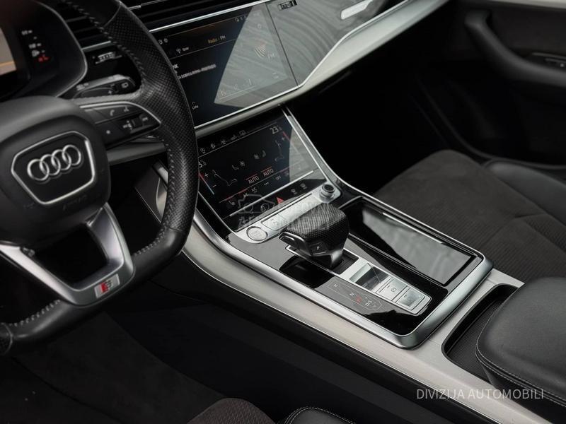 Audi Q8 S-Line/Pano/360/Air
