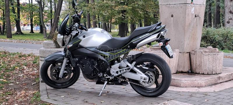 Suzuki Gsr 600