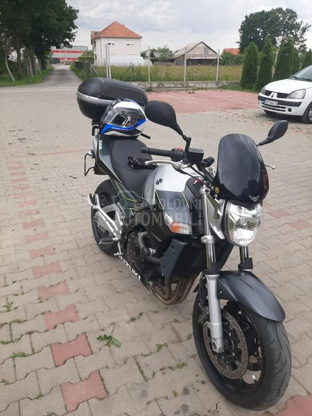 Suzuki Gsr 600