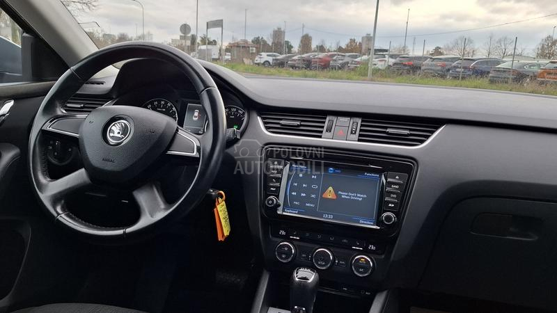 Škoda Octavia D S G LIMITED