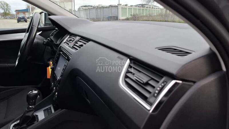 Škoda Octavia D S G LIMITED