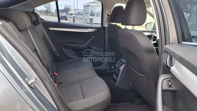 Škoda Octavia D S G LIMITED