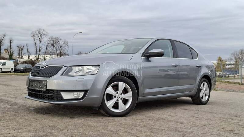 Škoda Octavia D S G LIMITED