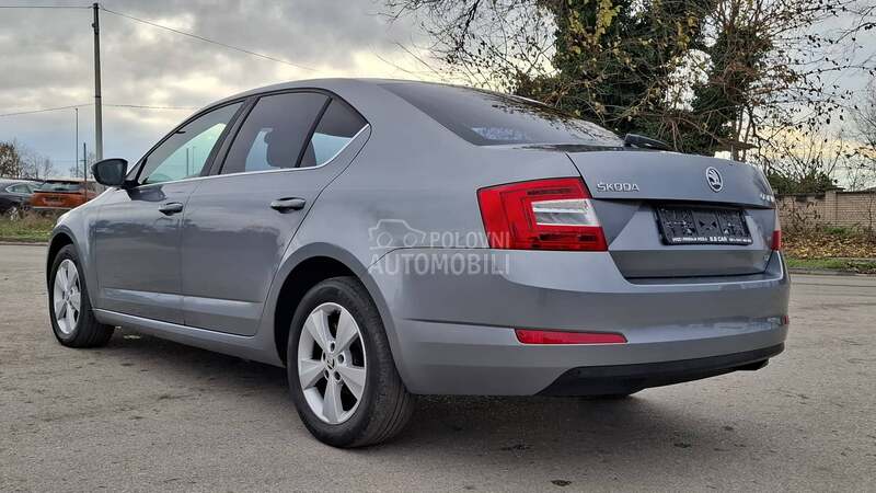 Škoda Octavia D S G LIMITED