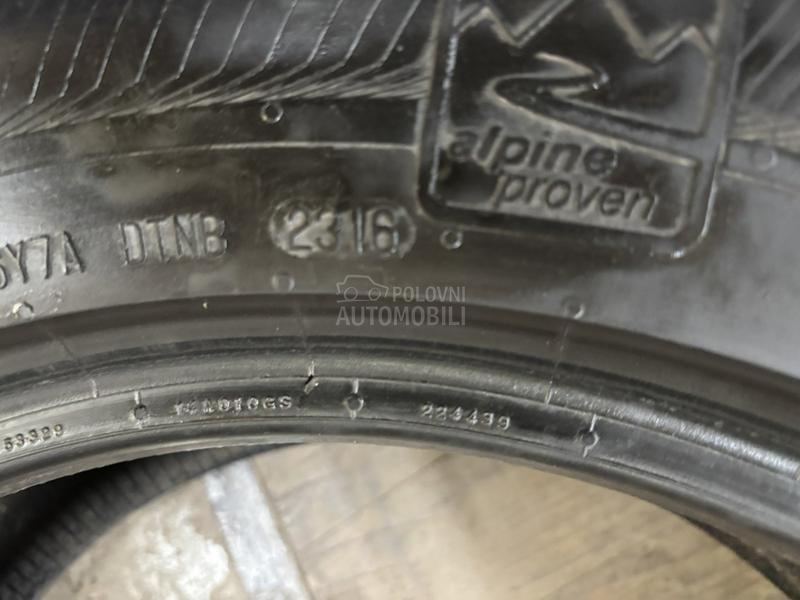 Semperit 235/55 R17 Zimska