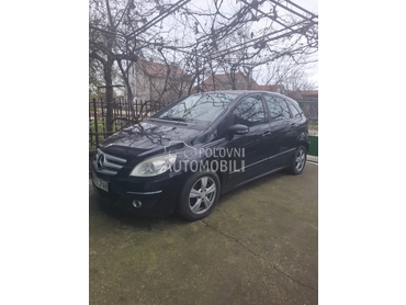 Mercedes Benz B 180 