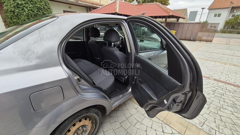 Chevrolet Aveo 
