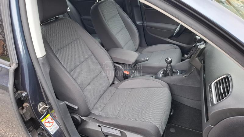 Volkswagen Golf 6 1.6 TDI 77 k.w., NOV