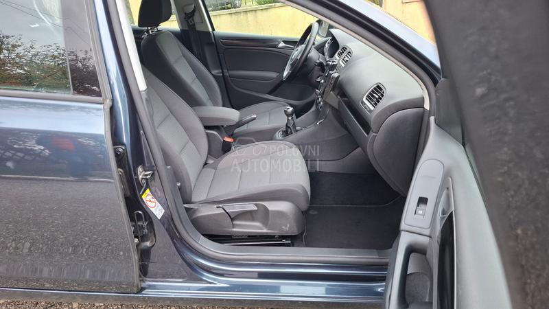 Volkswagen Golf 6 1.6 TDI 77 k.w., NOV