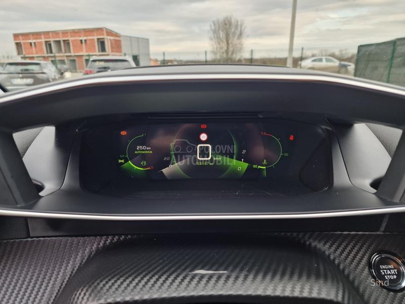 Peugeot 208 1.2 PURETECH ALLURE