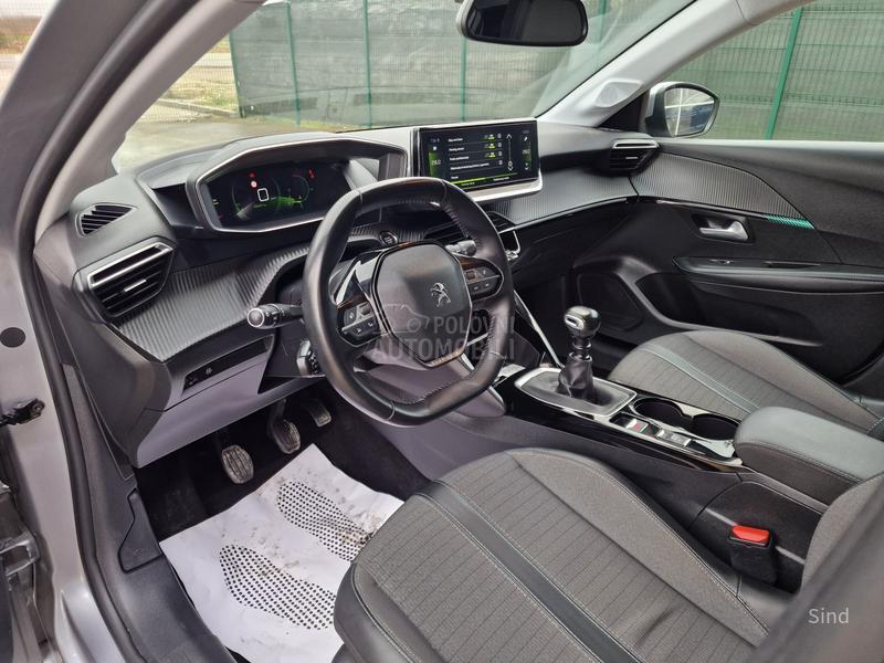Peugeot 208 1.2 PURETECH ALLURE
