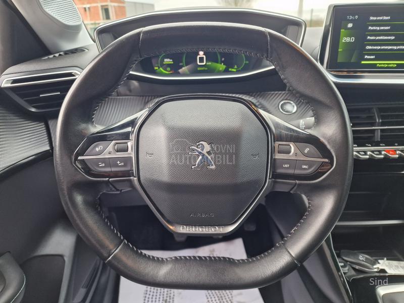 Peugeot 208 1.2 PURETECH ALLURE