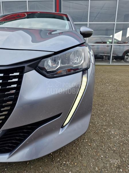 Peugeot 208 1.2 PURETECH ALLURE